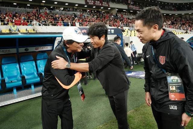 qQPRd, 记者鲁蜜报, 也给球队带