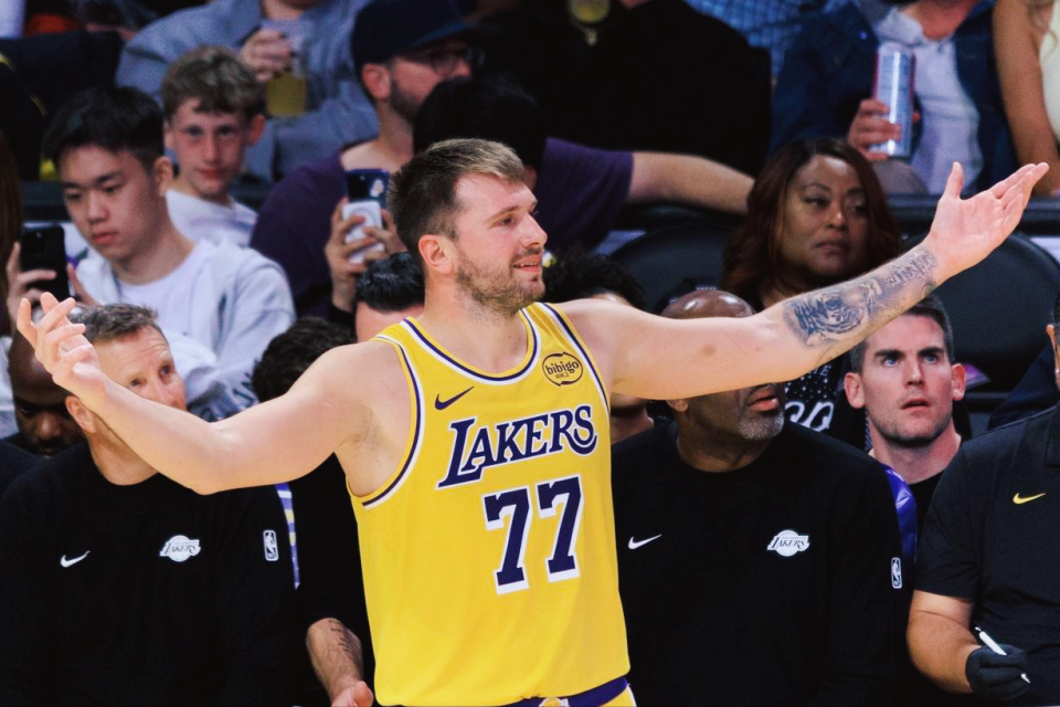 但还没到, 篮板